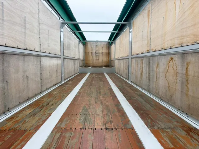 床は板張りです。|東邦  TE28H8C21改の写真11