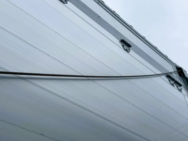 助手席側中央アオリにワイヤ擦れ傷あります。|東邦  TE28H8C21改の写真31