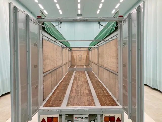 床は板張りです。(コボレーンを立てた状態です)|東邦  TE28H8C21改の写真13