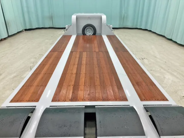 床は板張りです。|トレクス  PLR439の写真10