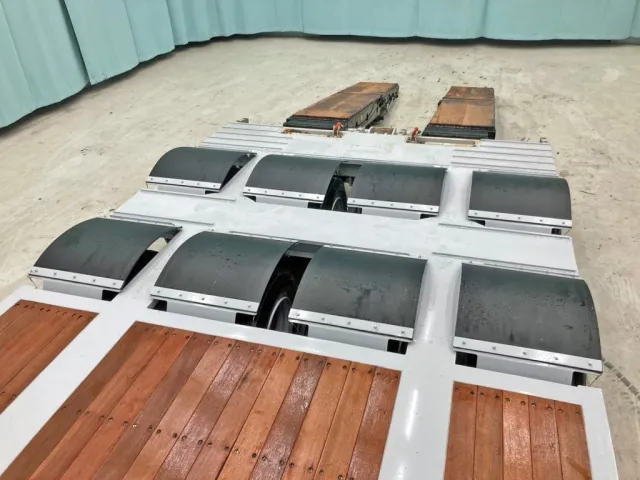 16輪です。|トレクス  PLR439の写真14