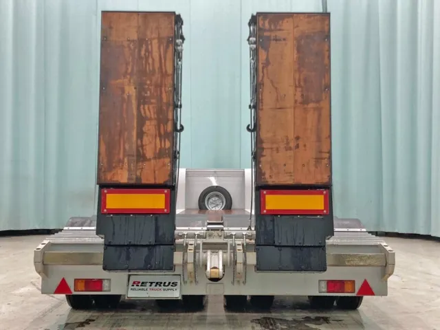 オートスライド機能付きです。(歩みを縮めた状態です)|トレクス  PLR439の写真17