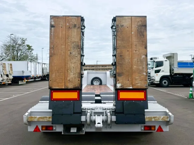 オートスライド機能付きです。(歩みを縮めた状態です)|トレクス  PLR439の写真15