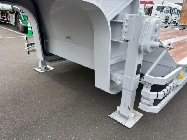 脚は手動式です。|トレクス  PLR439の写真20