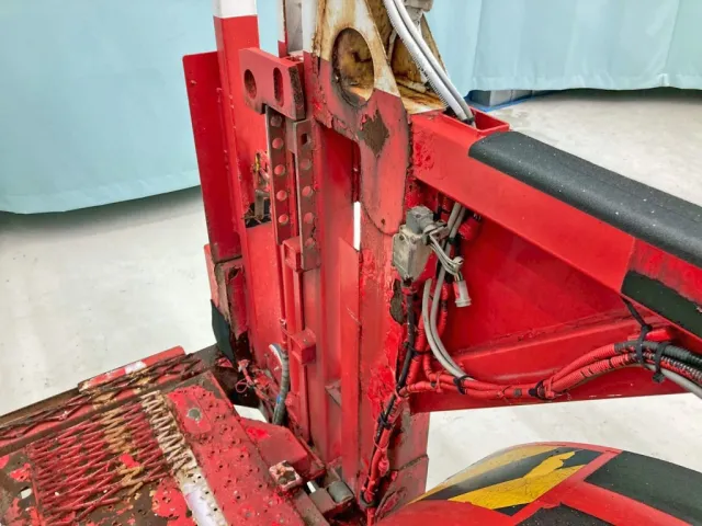 後部助手席側センサースイッチに曲がりがあります。|ハマナ  HST109SJTDの写真42