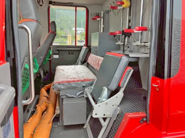 後列助手席側からの状態です。|日野  KL-PR4FPHFの写真14