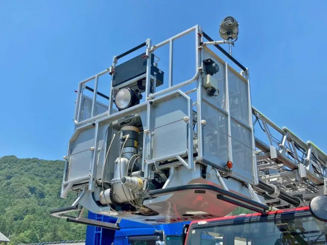 バケットを起こした状態です。|日野  KL-PR4FPHFの写真41