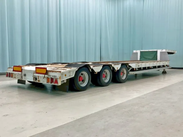 THT  不明の写真2