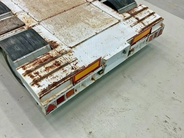 歩み掛け付きです。|THT  不明の写真22