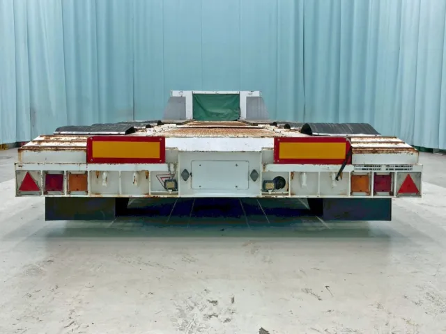 リヤ周りの状態です。|THT  不明の写真23