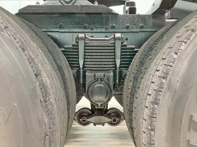 リーフサスです。|いすゞ ギガ QDG-EXZ52BJの写真5