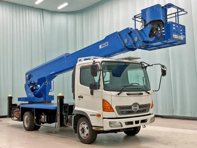 日野 レンジャー TKG-FC9JGAP(2WD)の写真2