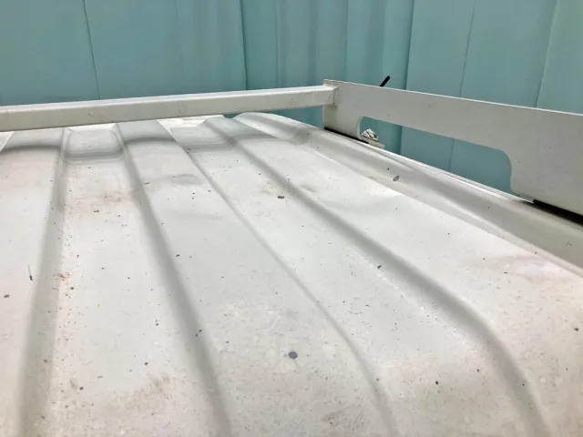 ルーフ運転f席側にヘコミがあります。|日野 レンジャー TKG-FC9JGAP(2WD)の写真28