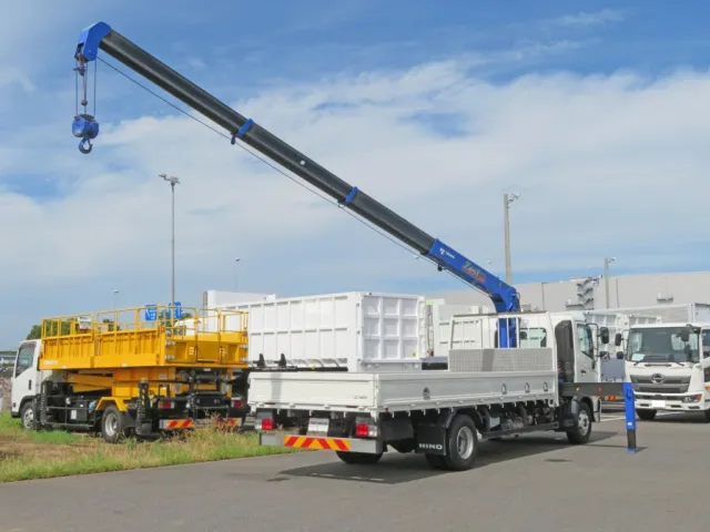 日野 レンジャー 2KG-FC2ABA(2WD)の写真4