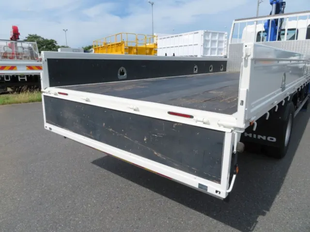 リアあおりの状態です。（細かいキズ・線キズがあります）|日野 レンジャー 2KG-FC2ABA(2WD)の写真11