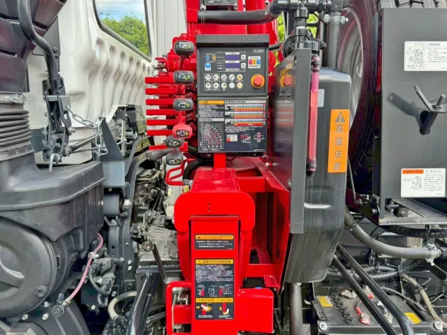 クレーンの操作レバーです。|三菱 ファイター 2KG-FK72FZの写真17