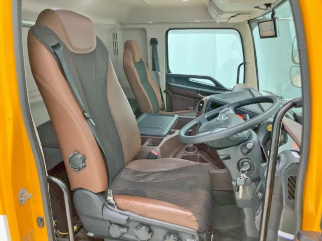 日野 プロフィア 2DG-FR1AHGの写真7