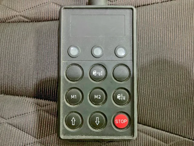 エアサスのコントローラーです。|日野 プロフィア 2DG-FR1AHGの写真29