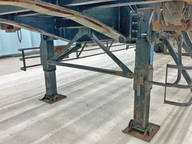 脚は手動式です。|日通  NT2142Cの写真28