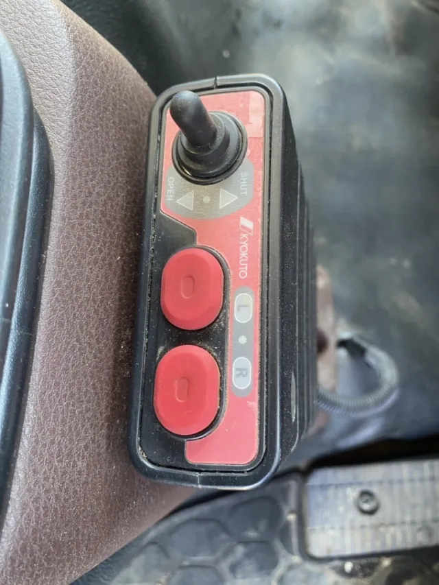 コボレーンのスイッチです|日野 レンジャー 2KG-FC2ABA(2WD)の写真25