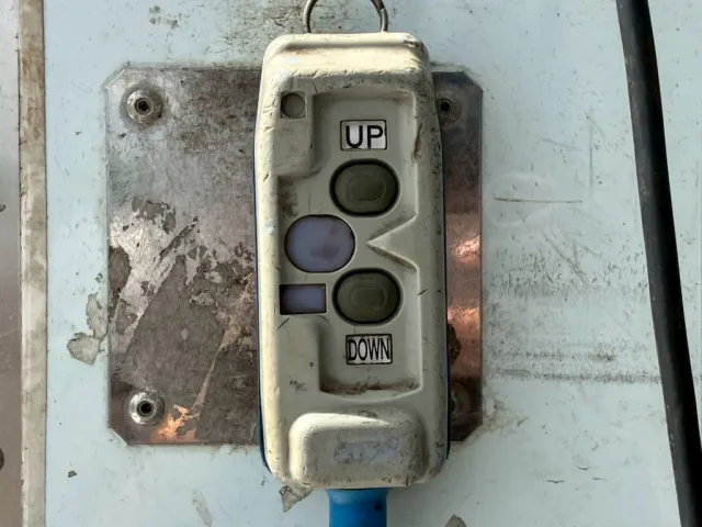 日野 レンジャー 2KG-FD2ABG(2WD)の写真28