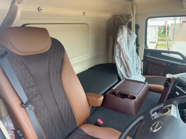 日野 プロフィア 2DG-FS1AHCの写真6