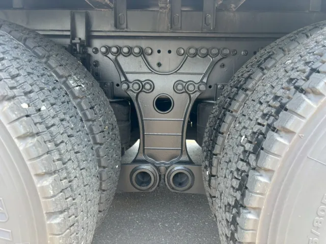 エアサスです。|日野 プロフィア 2DG-FS1AHCの写真5