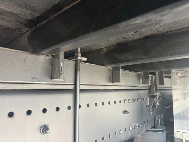 シャーシとネタの状態です。|日野 プロフィア 2DG-FS1AHCの写真7