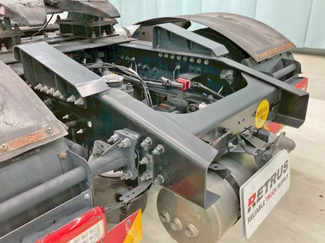 UDトラックス クオン 2PG-GK5AADの写真6