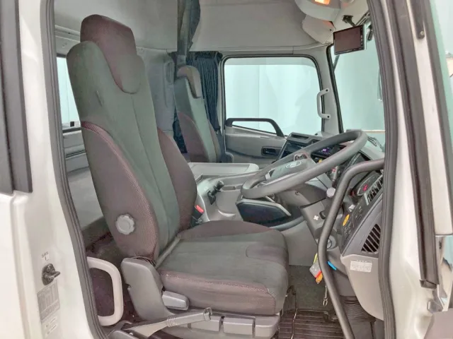 ハイルーフキャビンです。|UDトラックス クオン 2PG-GK5AADの写真8