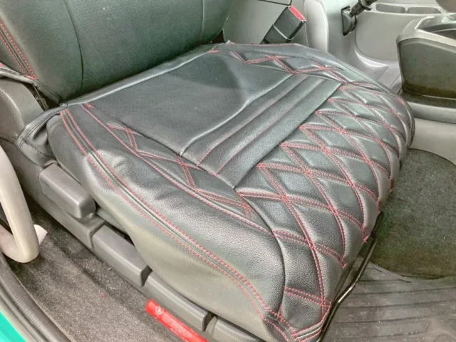 運転席座面にヘタリがあります。|UDトラックス クオン 2PG-CG5CEの写真9