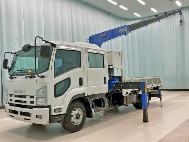 Wキャブ・6段クレーンです。|いすゞ フォワード TKG-FRR90S2(2WD)の写真1