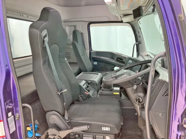 ハイルーフキャビンです。|いすゞ ギガ 2DG-EXZ52CKの写真8