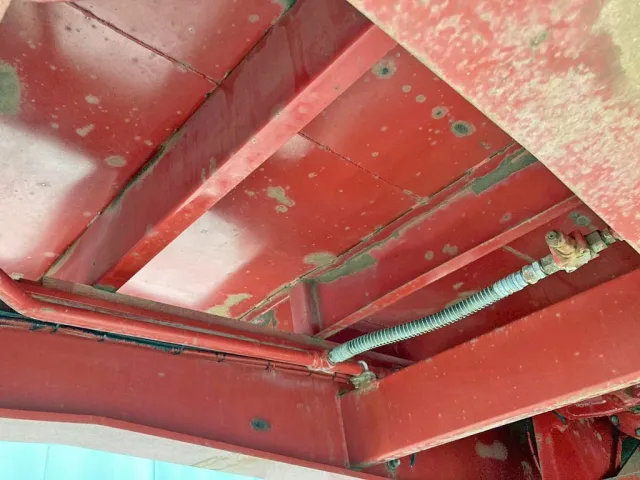 前方中央の横ネタに歪みがあります。|東邦  TF36H2C3改の写真9