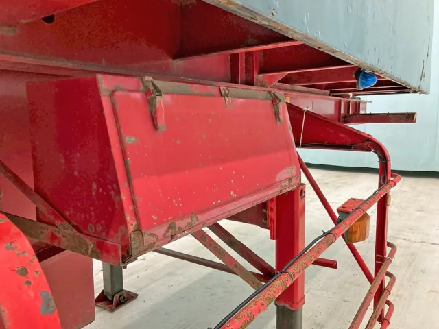 運転席側に工具箱が付いています。|東邦 TF36H2C3改の写真31