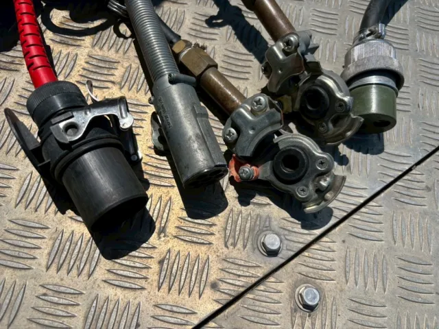 接続コネクター類です。|三菱 スーパーグレート 2PG-FP74HERの写真12