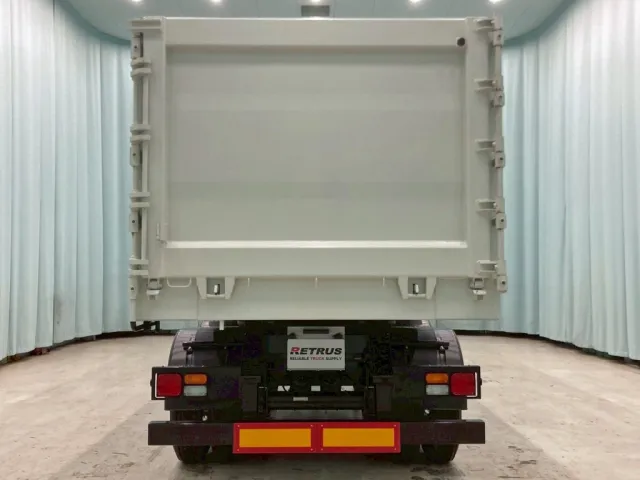 リヤ周りの状態です。|トレクス  PFB34112改の写真14