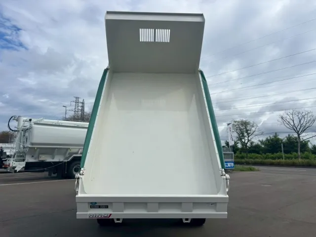 日野 レンジャー 2KG-FD2ABA(2WD)の写真9