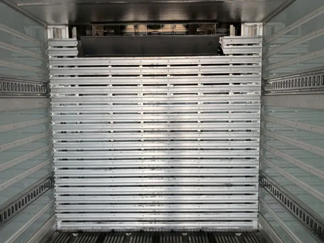 冷凍機の吹き出し口です。|いすゞ ギガ QPG-CYL77Bの写真14