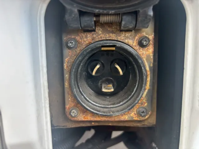 スタンバイ付きです。|いすゞ ギガ QPG-CYL77Bの写真17