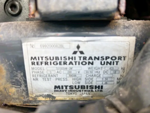 冷凍機のプレートです。|いすゞ ギガ QPG-CYL77Bの写真18