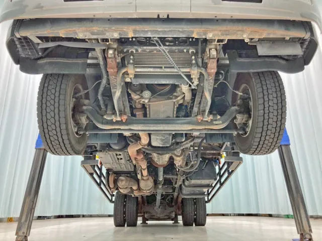 いすゞ フォワード QPG-FTR34S2の写真9