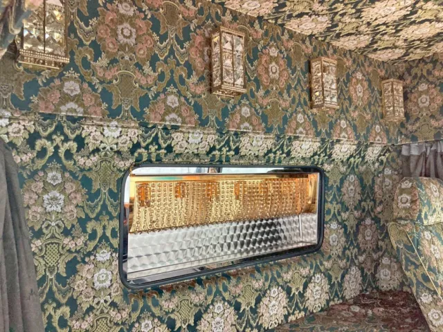 ベッド上部の状態です。|日野 レンジャー LDG-GK8JRAAの写真10