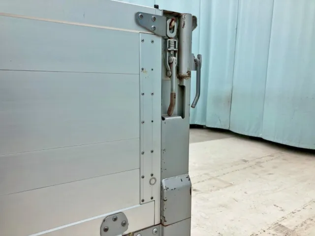 助手席側アオリ後方のリベットが一部欠品しています。|三菱 ファイター TKG-FK64F(2WD)の写真23