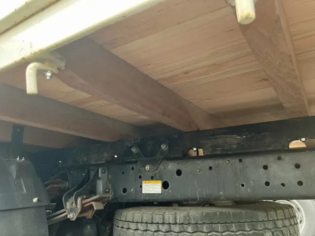 シャシ、ネタの状態|日野 レンジャー TKG-FC9JKAA(2WD)の写真6