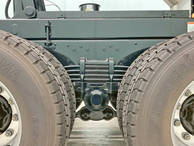 リーフサスです。|三菱 スーパーグレート 2PG-FV70HYの写真5