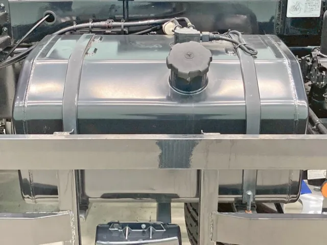 燃料タンクは200Lです。|三菱 スーパーグレート 2PG-FV70HYの写真18