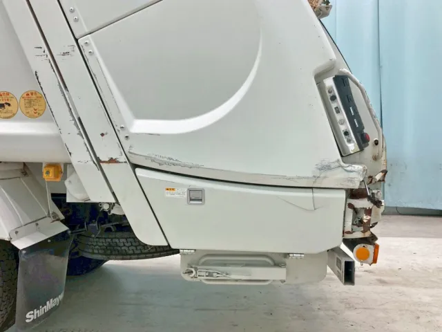 ボディー後方助手席側に引きキズがあります。|日野 レンジャー TKG-FC9JGAA(2WD)の写真30