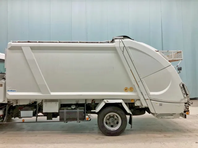 タンクの外観状態です。(助手席側)|日野 レンジャー TKG-FC9JGAA(2WD)の写真32