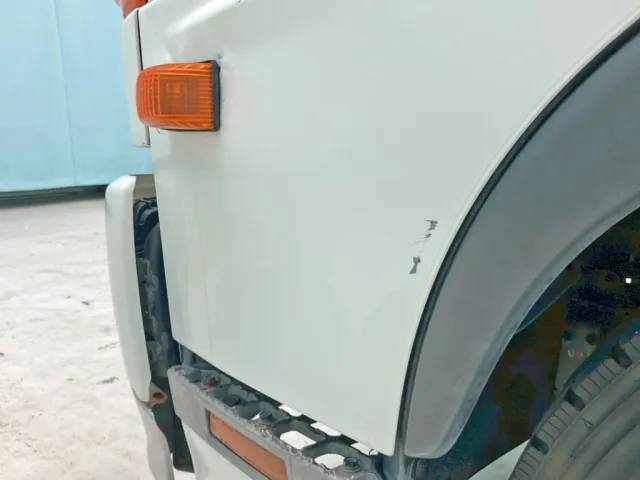 助手席ドアにキズがあります。|日野 レンジャー TKG-FC9JGAA(2WD)の写真41